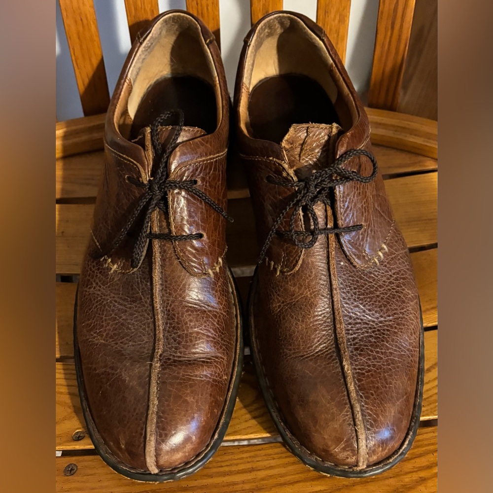 Classic Brown Leather Born Oxford Lace Up Men's Shoes for Fall size 10.5.